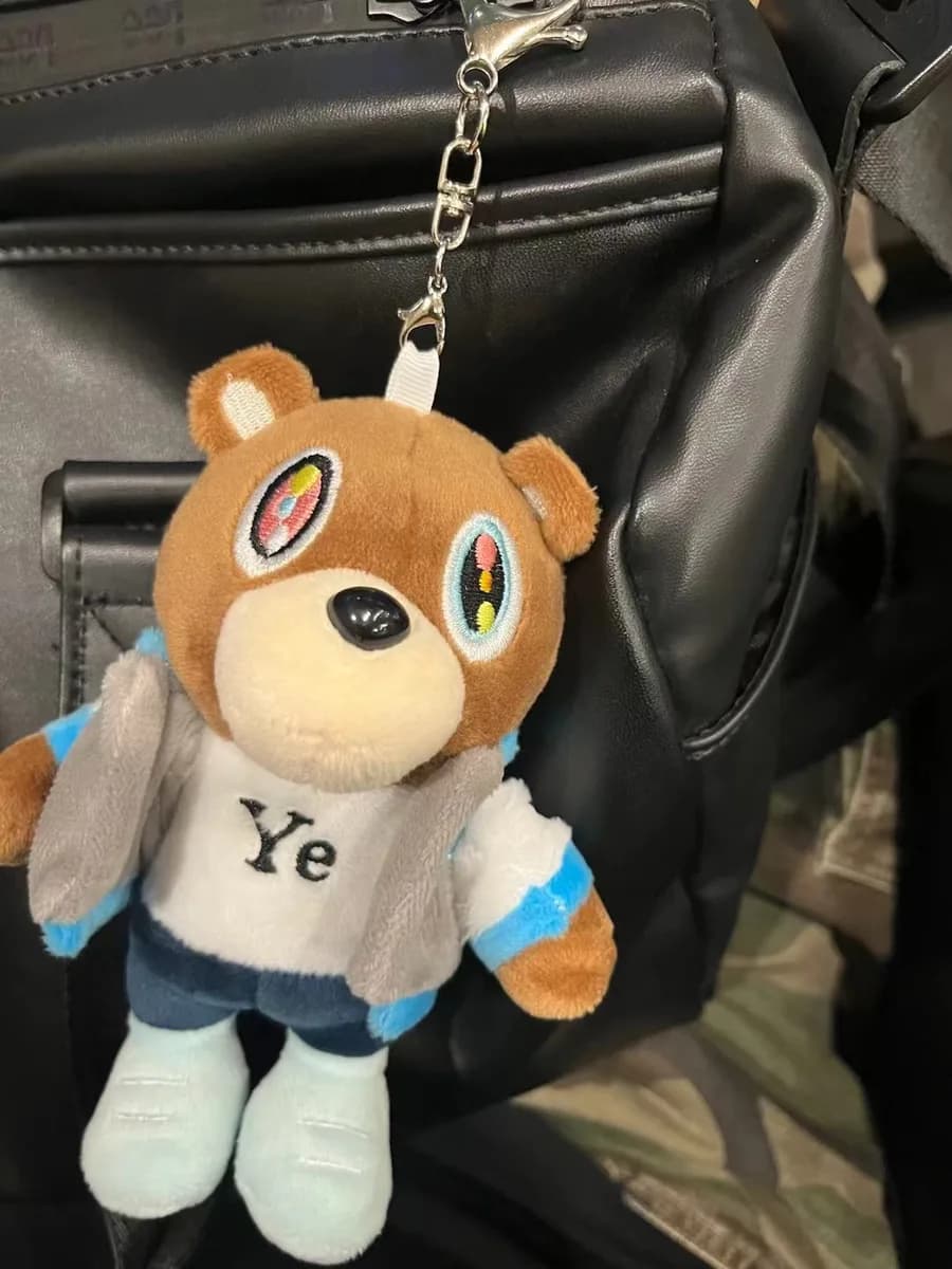 칸예 웨스트 그레듀에이션 베어 Ye 티셔츠 인형 키링 10