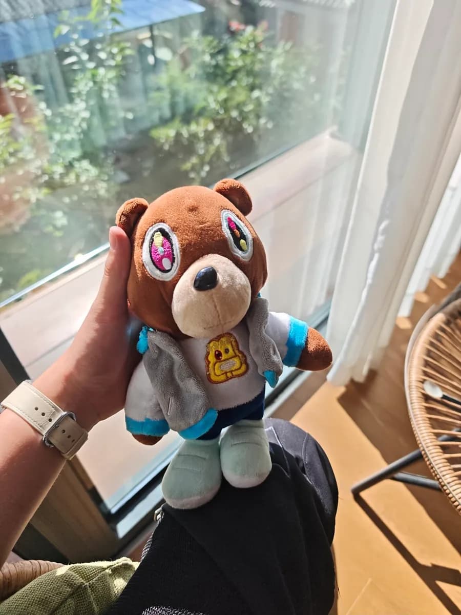 칸예 웨스트 그레듀에이션 드롭아웃 베어 인형 (26cm) 6