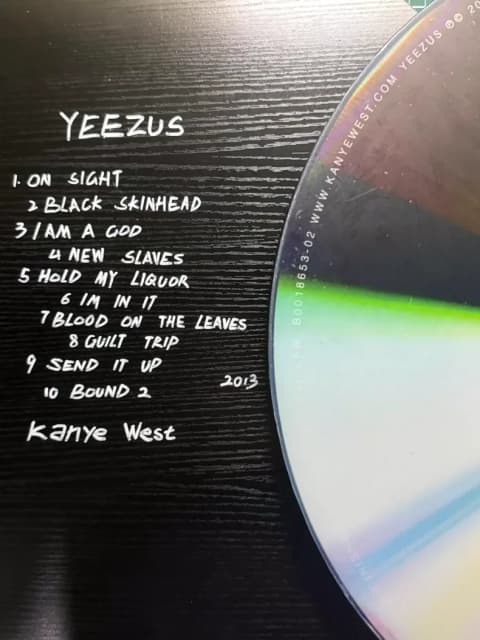 칸예 웨스트 이저스 CD 디자인 원형 접이식 테이블